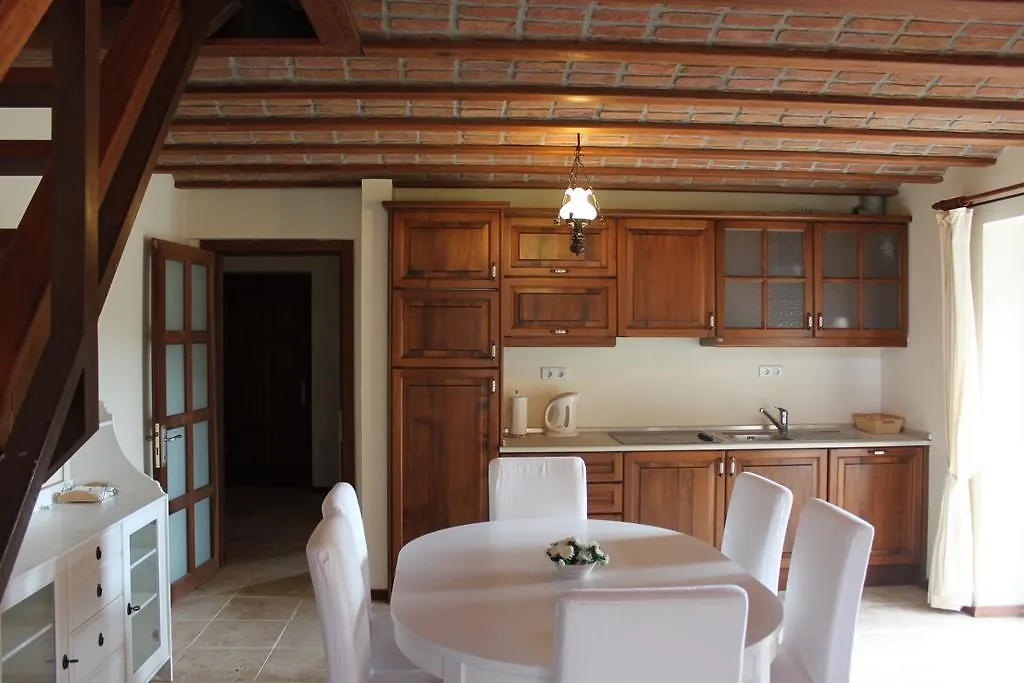 גומושלוק Mandarin Villas